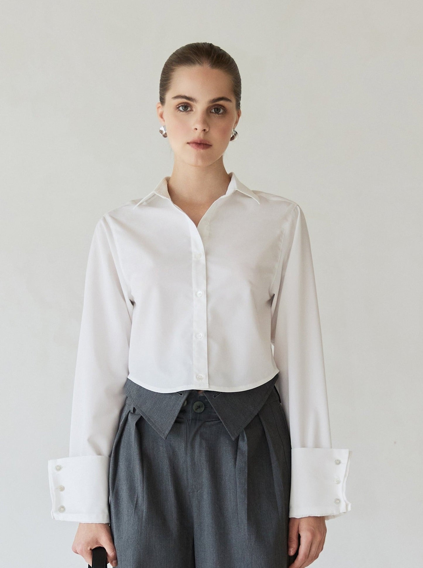La chemise courte superposée