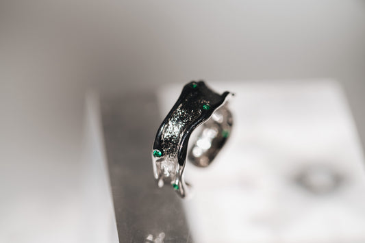 La bague terrain en zircone