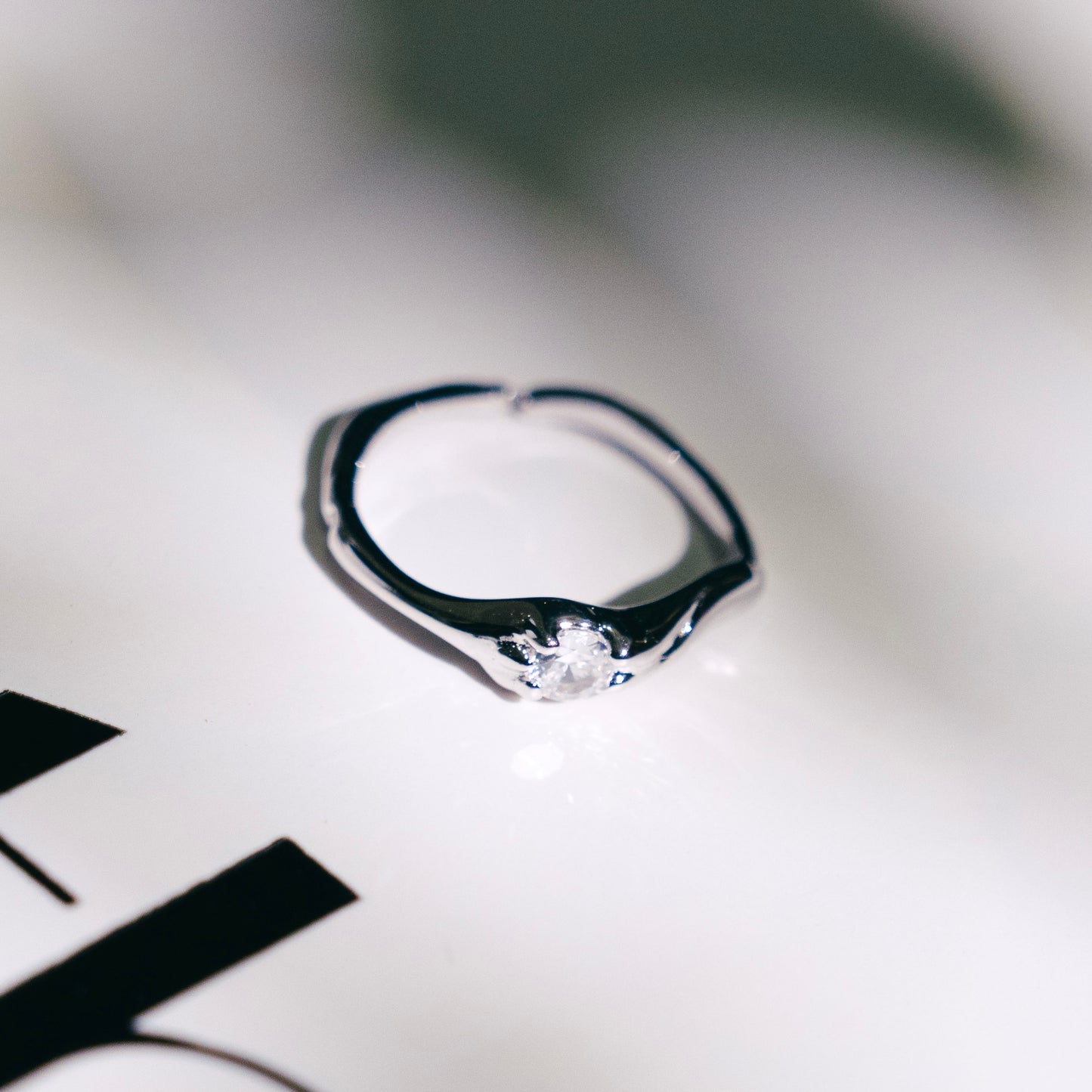 The Singular Zircon Ring