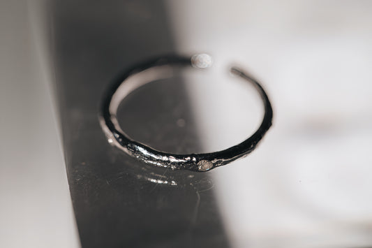 La bague Petit Lumina
